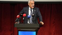 Gençlere mesaj verdi