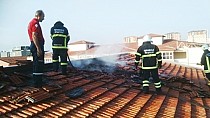 Okul çatısında yangın - haberi
